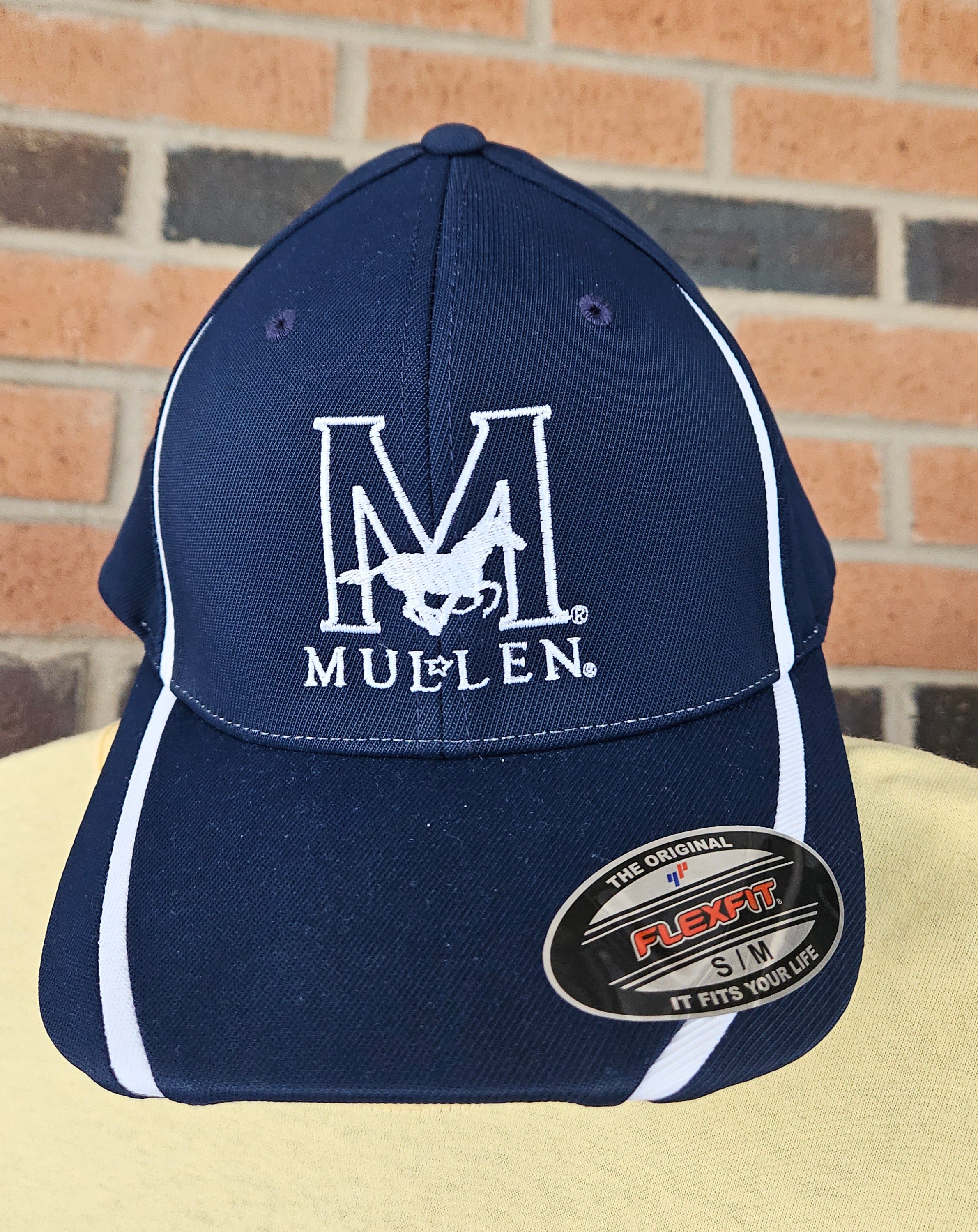 Flexfit Baseball Hat in Navy/White