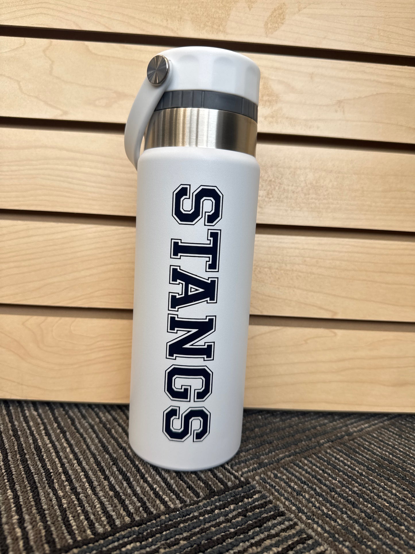 H2Go Realm 25 Oz Thermal Water Bottle -Stangs Logo
