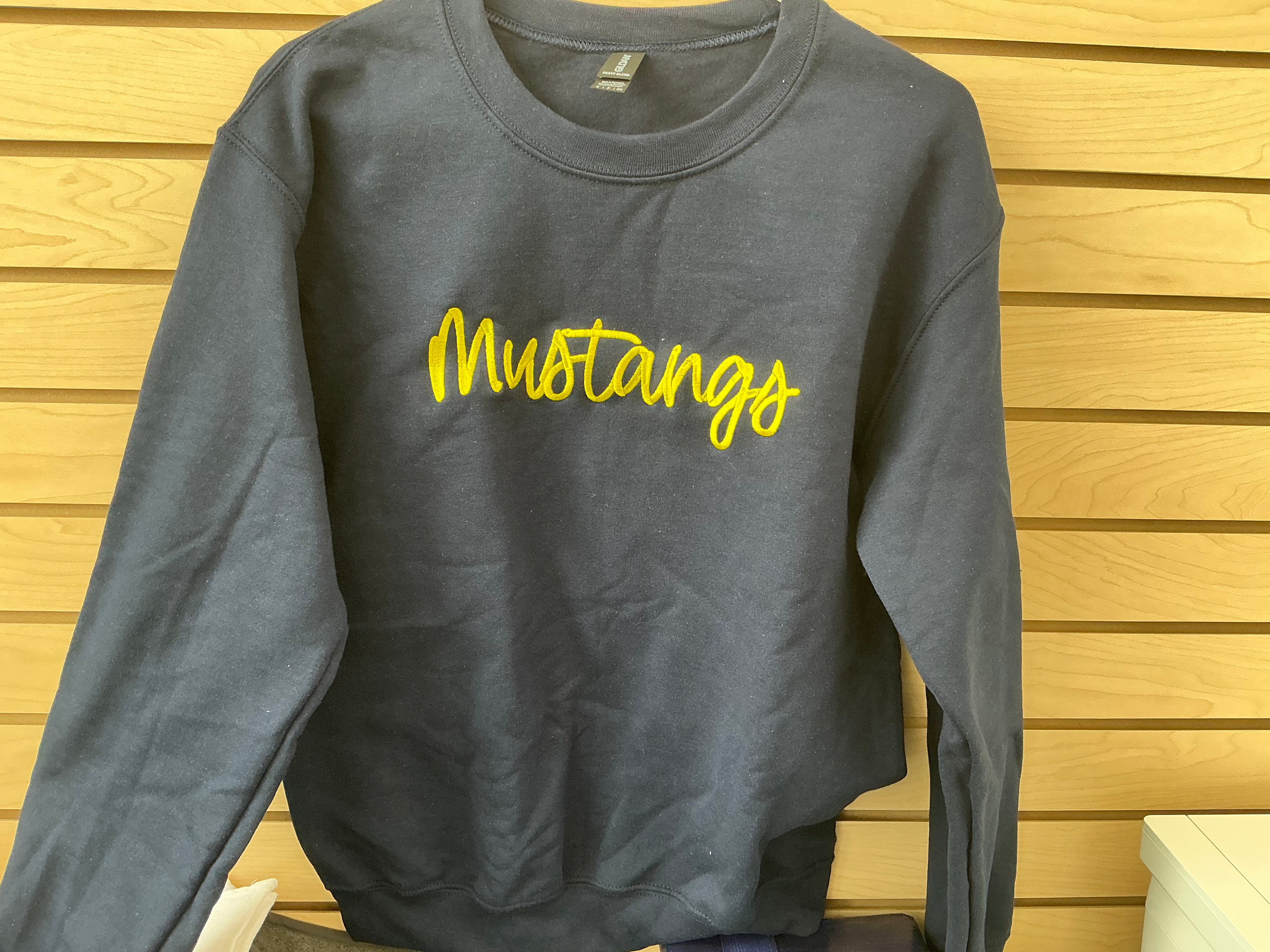 Gildan Gold Mustang Navy Sweatshirt
